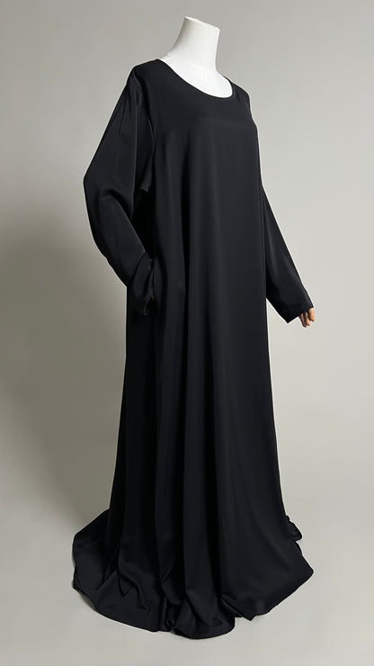 Black Safiyyah Closed Abaya, full-length three-quarter view