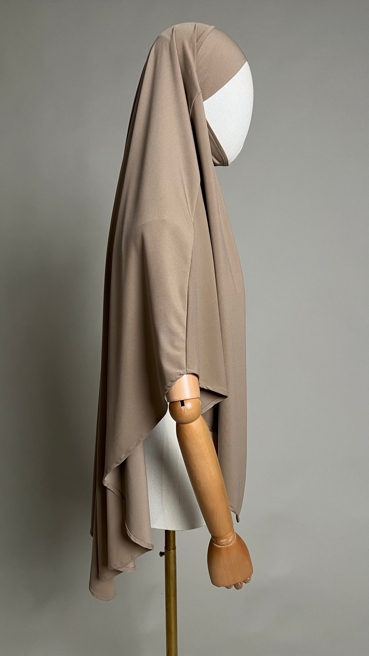 Beige Yasmin Jersey Khimar, side profile view showing the length