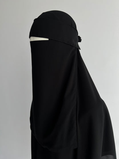 Niqab and Hijab Set in black, side view on mannequin